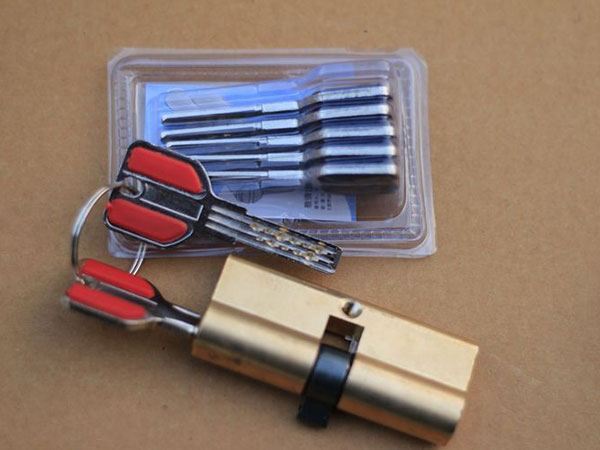 泾川24小时上门开锁公司